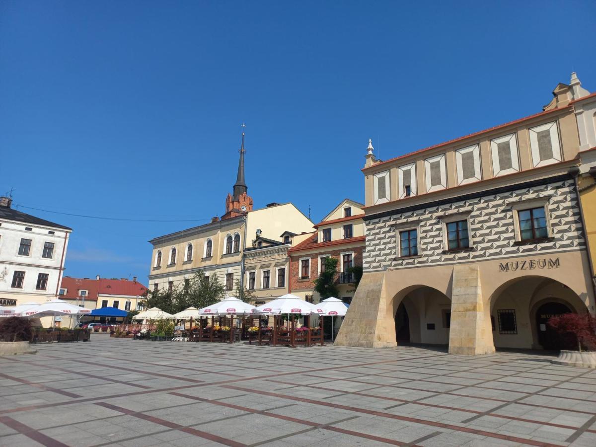 Apartamenty Na Rynku Тарнов Екстериор снимка