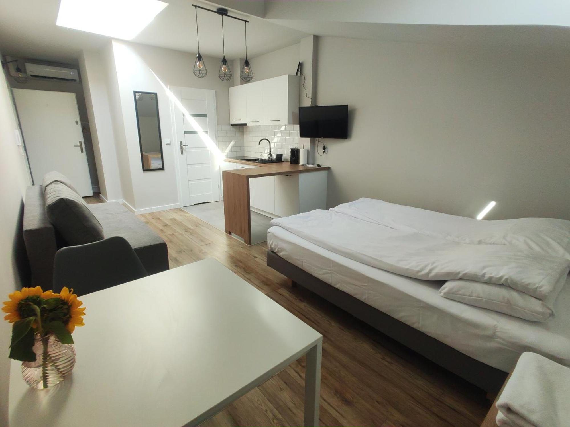 Apartamenty Na Rynku Тарнов Екстериор снимка